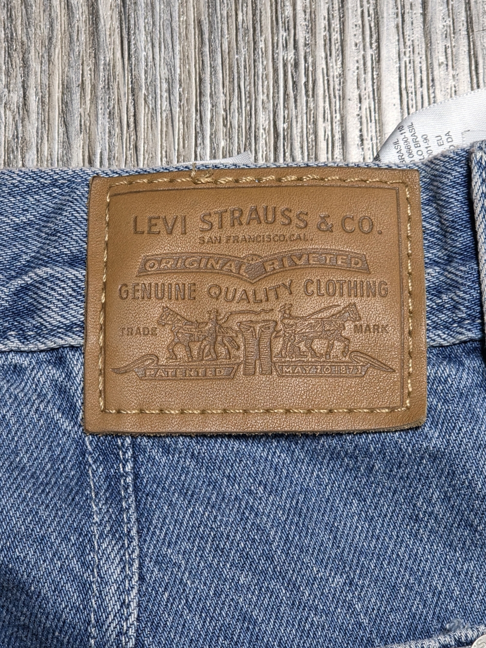 Levi's Women's Dad Utility Baggy Oversized Carpenter "Golly Gee" Jean Sz 29 - Picture 2 of 11